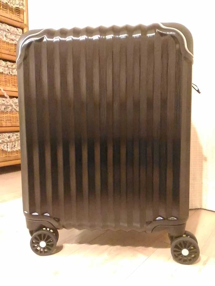 機内持ち込み　スーツケース